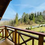 Nad Jeziorem Czorsztynskim Villa *