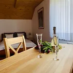 Nad Jeziorem Czorsztynskim Villa