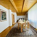 Nad Jeziorem Czorsztynskim Villa *