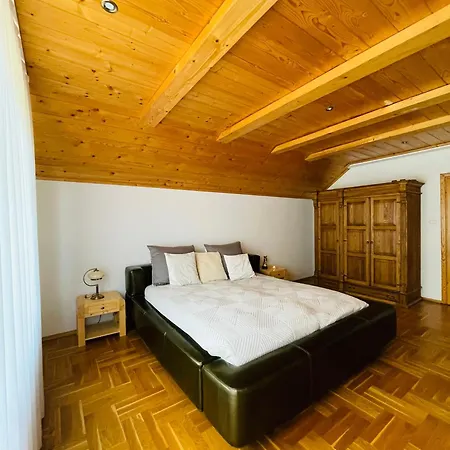 Nad Jeziorem Czorsztynskim Villa *