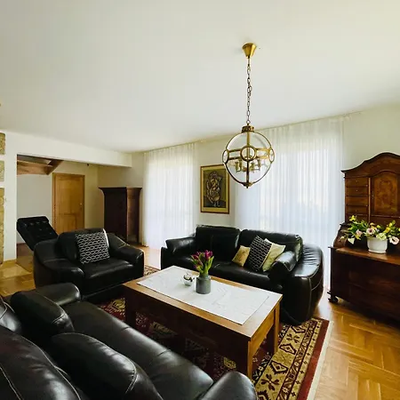 Nad Jeziorem Czorsztynskim Villa *