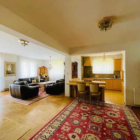 Nad Jeziorem Czorsztynskim Villa