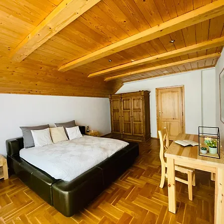 Nad Jeziorem Czorsztynskim Villa *
